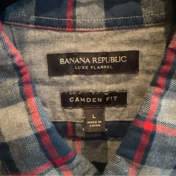 Banana Republic Men’s Flannel Button Down, size large - Picture 3 of 4
